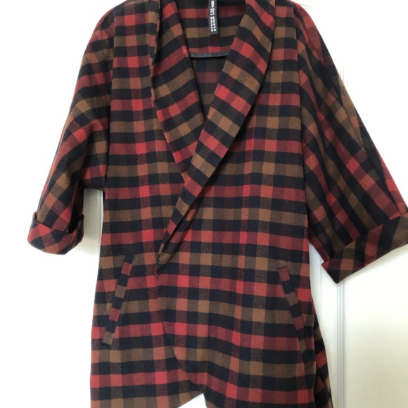 Blazer - Picture 1 of 4